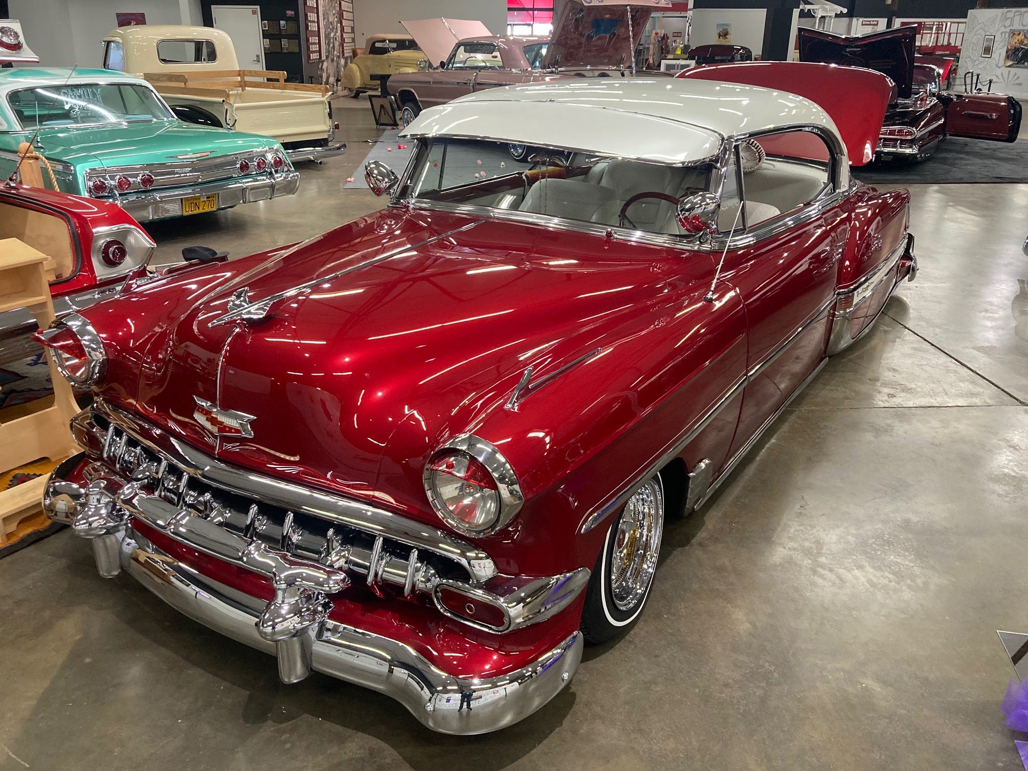 d5261e39-d314-4767-b1c3-5c40988298f1-1954_Chevrolet_Bel_Air_Senor_54_lowrider.jpg