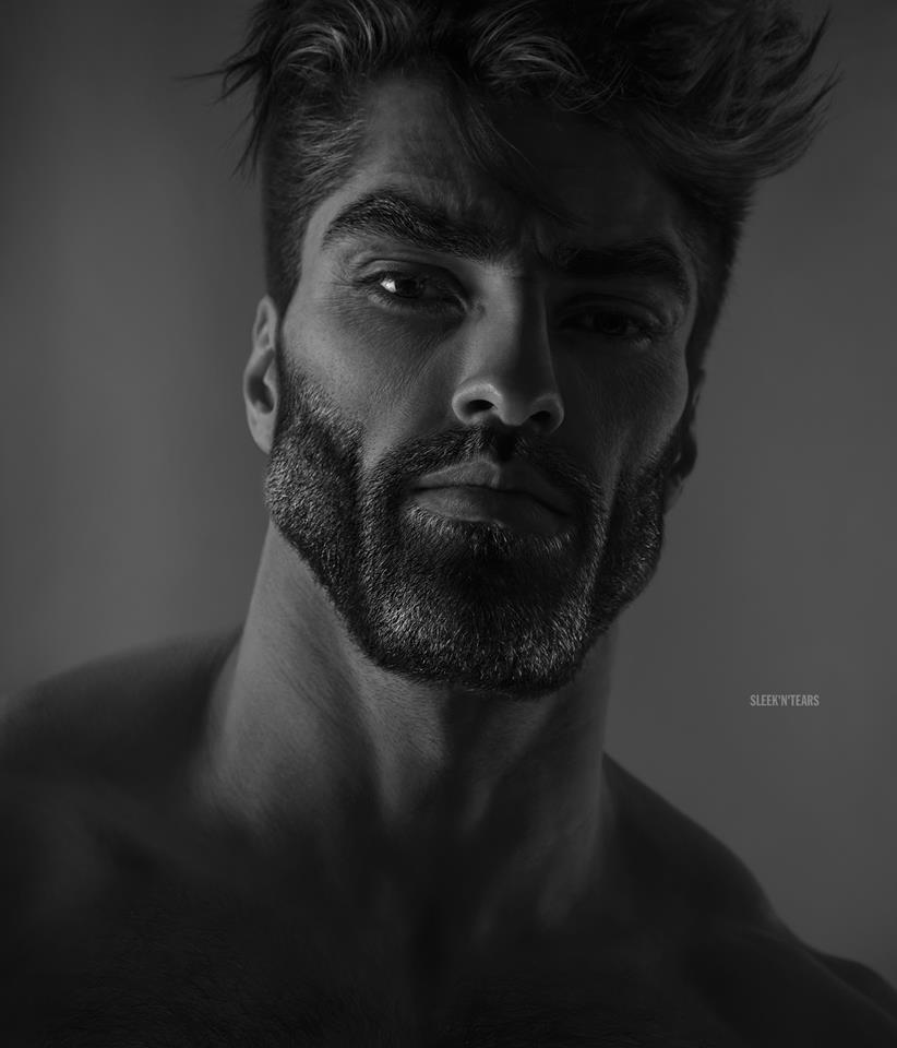 gigachad_stare2.jpg