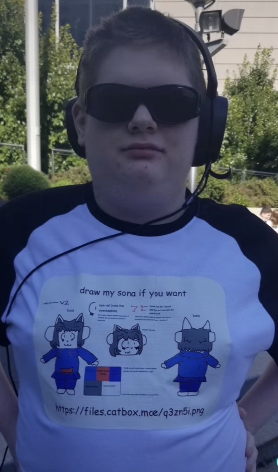 GU916WCW4AEAHBP.png