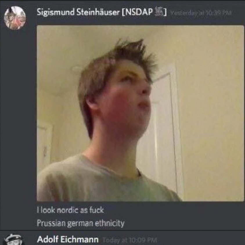 GZhgJuUXoAAAkWa.jpg