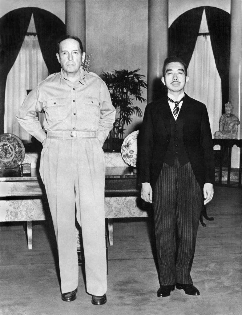 hirohito-macarthur-786x1024.jpg