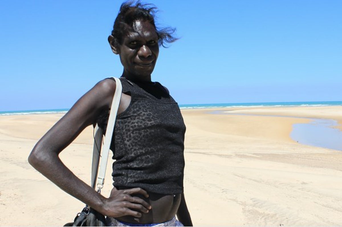 meet-the-transgender-sistergirls-of-the-tiwi-isla-2-9593-1440603445-0_dblbig.jpg